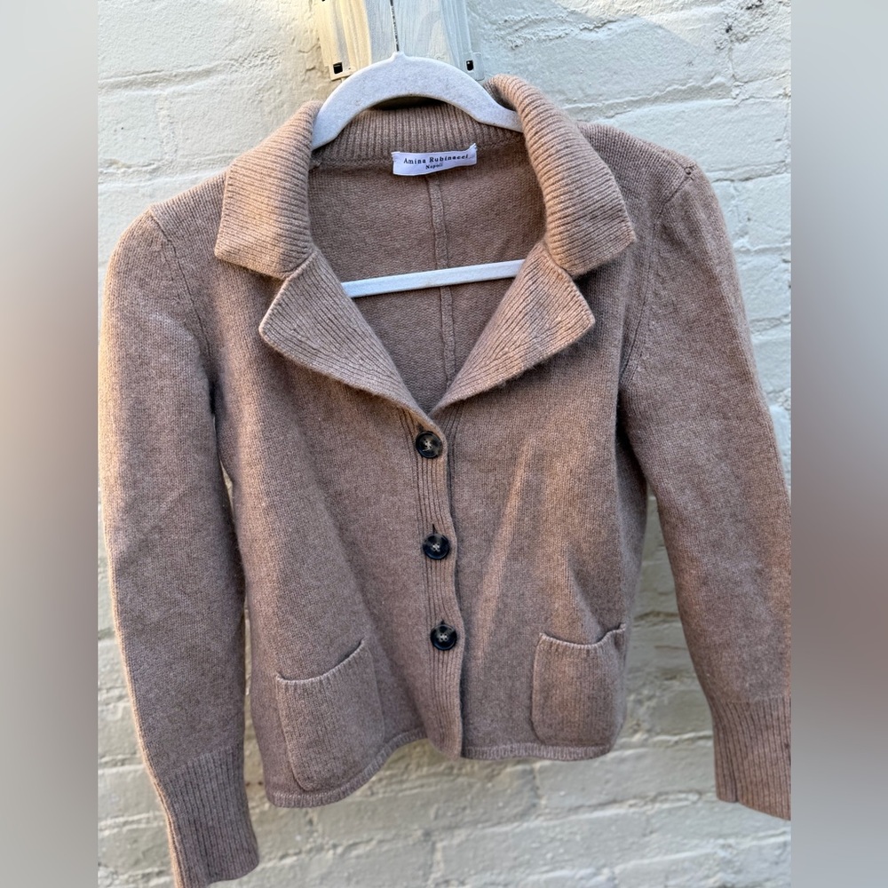 Stunning Italian cashmere sweater excellent condition by Amina Rubinacci